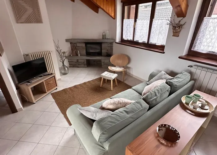 Anza Village - Steine Hueues 1 Vanzone