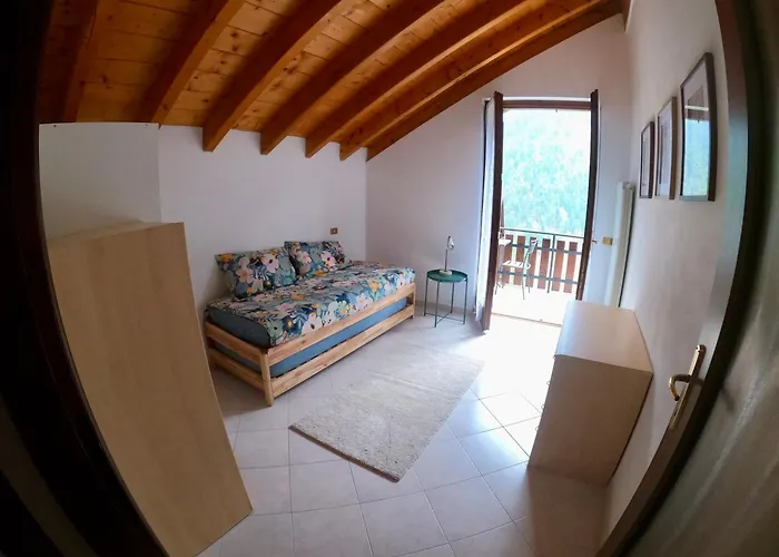 Anza Village - Steine Hueues 1 * Vanzone